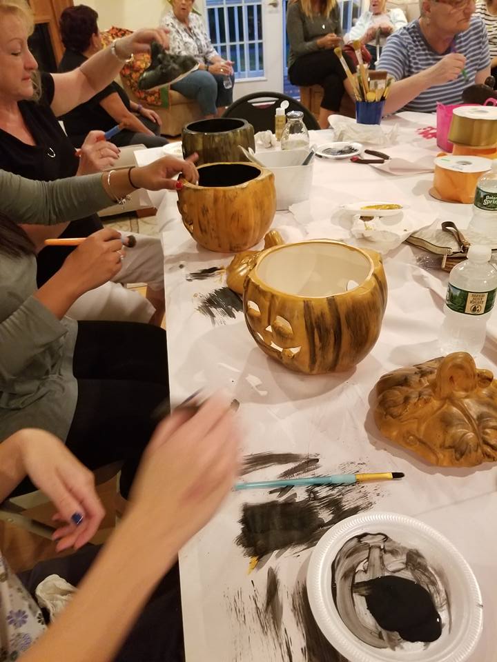 painting ceramic pumpkins with a dry brush technique